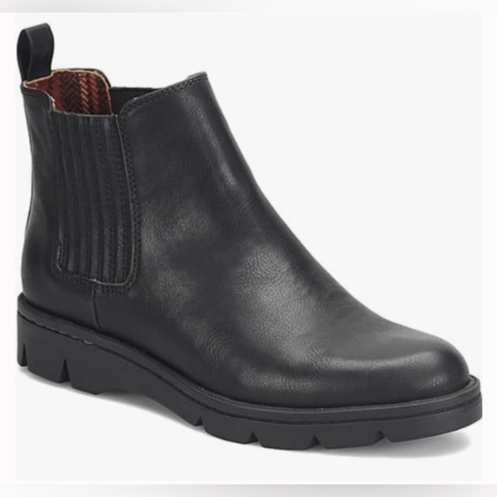 b.o.c. Black Ankle Boots